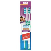 Зубна щітка Oral-B (Орал-Бі) 3-Ефект Classic 2 штуки