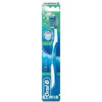 Зубна щітка Орал-В (Орал-Бі) 3D White 40 medium